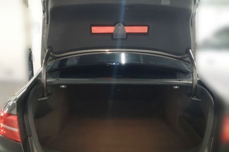 Used Volkswagen Magotan 2017 330TSI DSG Leading Model Trunk