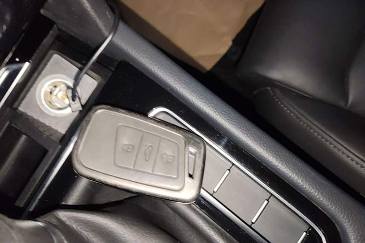 Used Volkswagen Magotan 2017 330TSI DSG Leading Model Vehicle Key