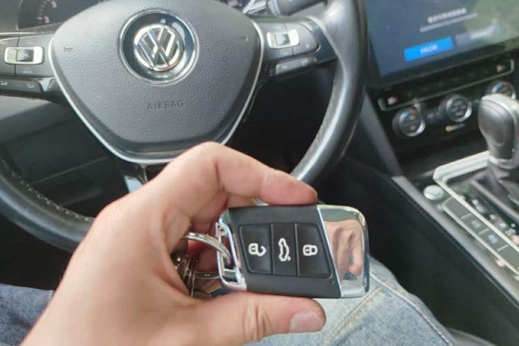 Used Volkswagen Magotan 2017 330TSI DSG Luxury Model Vehicle Key