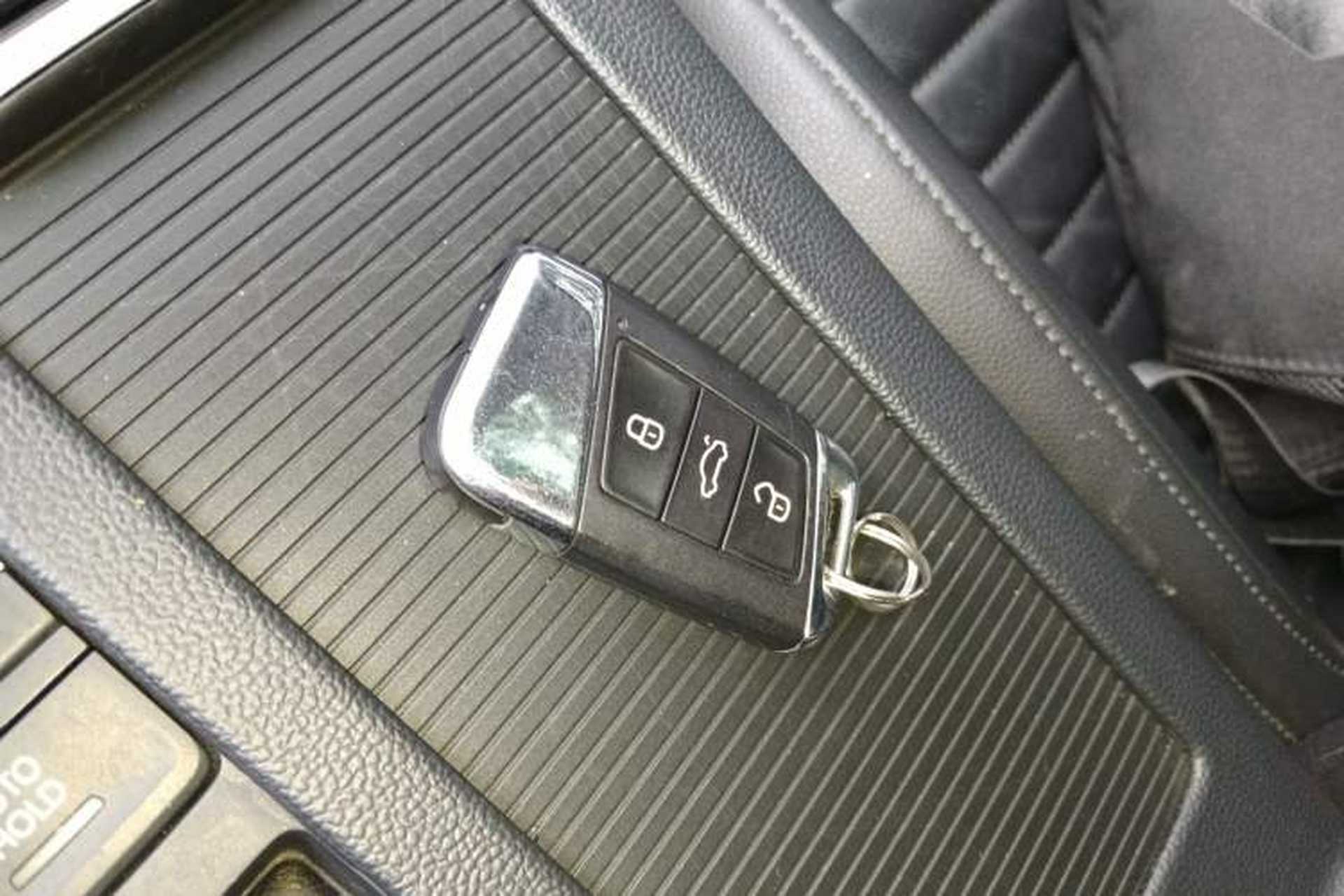 Used Volkswagen Magotan 2017 330TSI DSG Leading Model Vehicle Key