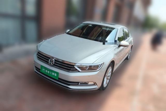 Ojetý Volkswagen Magotan 2017 330TSI DSG Leading Model