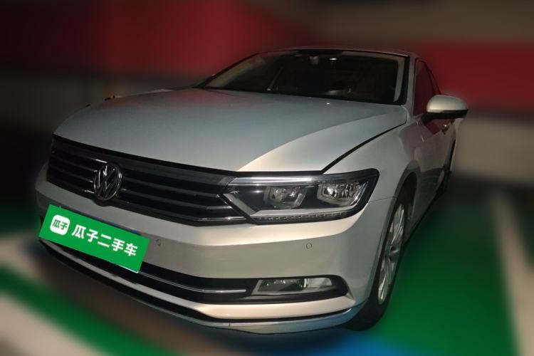 Used Volkswagen Magotan 2017 380TSI DSG Luxury Model Guazi used car, China used car export, Used car for sale, Used  cars, Cheapest cars for sale