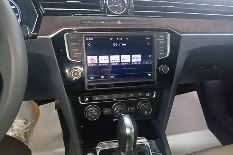 Used Volkswagen Magotan 2017 380TSI DSG Flagship Edition Audio And AC Panel