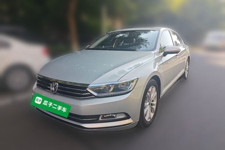 Used Volkswagen Magotan 2017 330TSI DSG Luxury Model Guazi used car, China used car export, Used car for sale, Used cars, Cheapest cars for sale