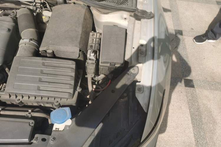 Used Volkswagen Magotan 2017 330TSI DSG Leading Model Engine Bay Left