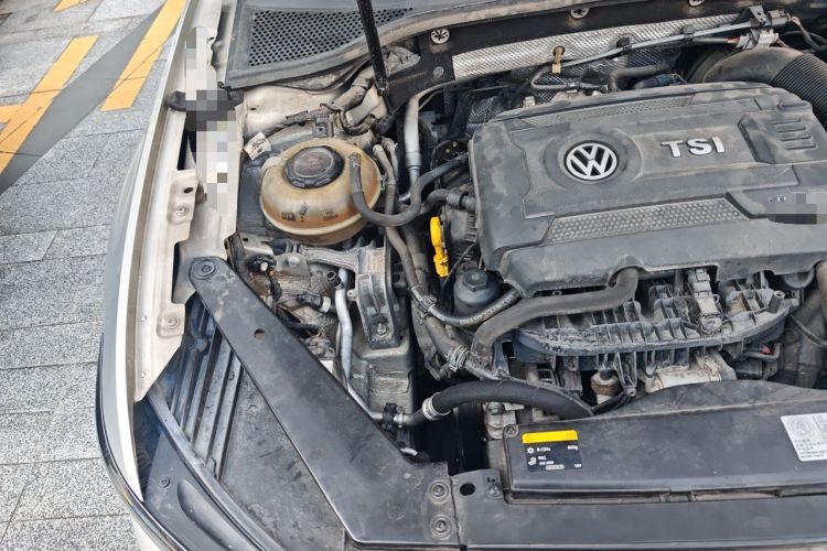 Used Volkswagen Magotan 2017 380TSI DSG Luxury Model Engine Bay Right