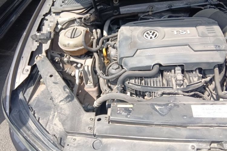 Used Volkswagen Magotan 2017 330TSI DSG Leading Model Engine Bay Right