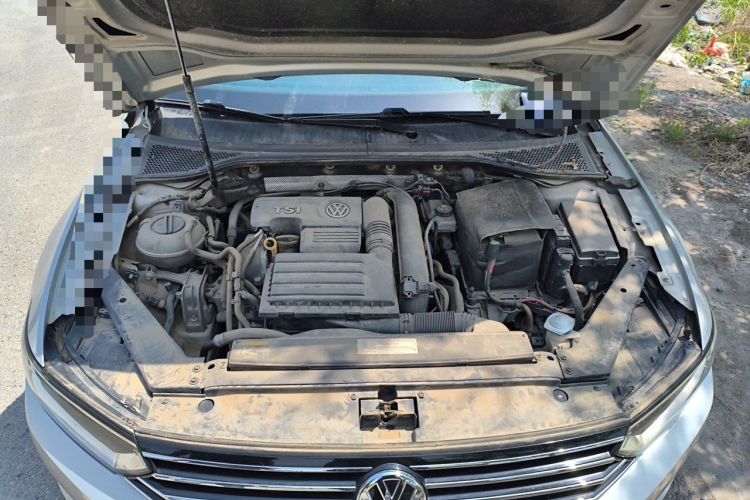 Used Volkswagen Magotan 2017 280TSI DSG Leading Edition Engine Bay