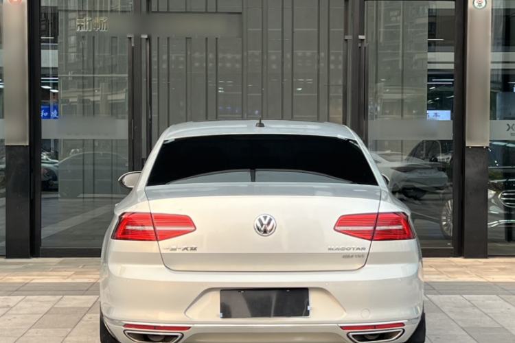 Used Volkswagen Magotan 2017 380TSI DSG Prestige Edition Exterior 4
