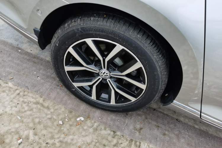 Used Volkswagen Magotan 2017 330TSI DSG Luxury Model Exterior 5