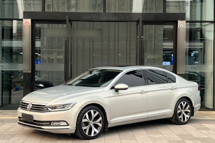 Used Volkswagen Magotan 2017 380TSI DSG Prestige Edition Exterior 5