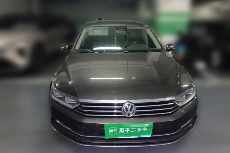 Used Volkswagen Magotan 2017 380TSI DSG Luxury Model Front
