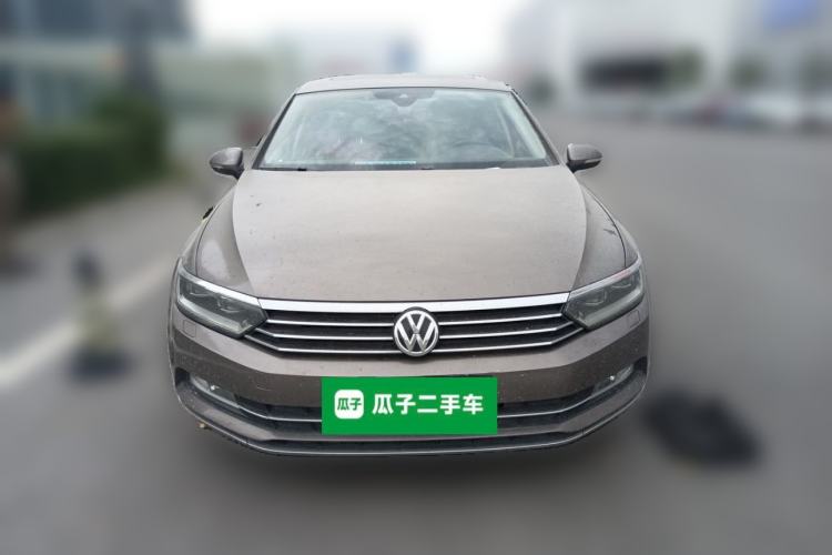 Used Volkswagen Magotan 2017 330TSI DSG Luxury Model Front
