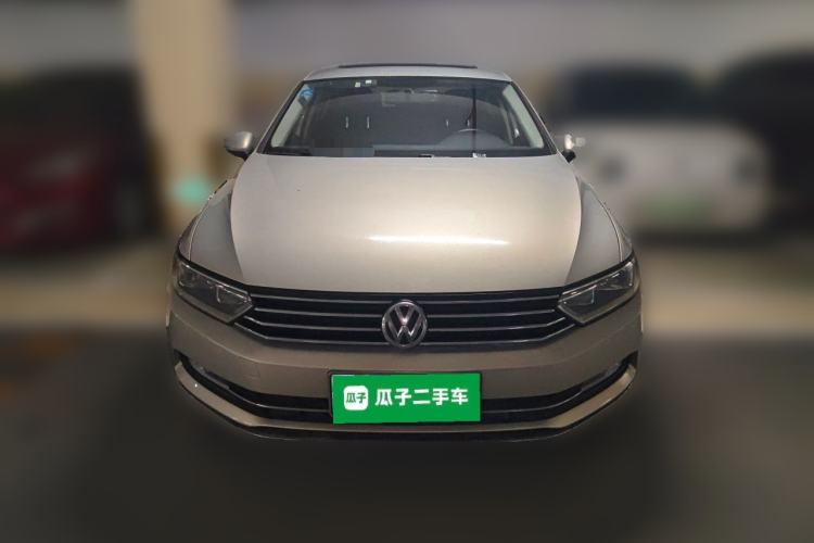Used Volkswagen Magotan 2017 330TSI DSG Leading Model Front