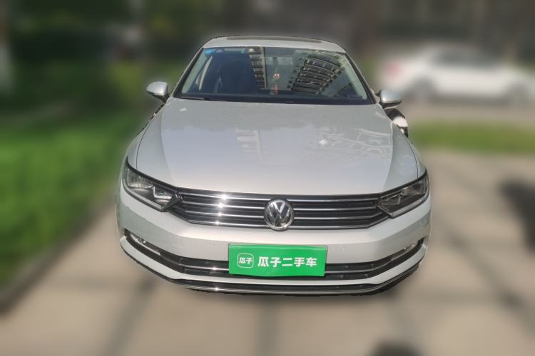 Used Volkswagen Magotan 2017 330TSI DSG Leading Model Front