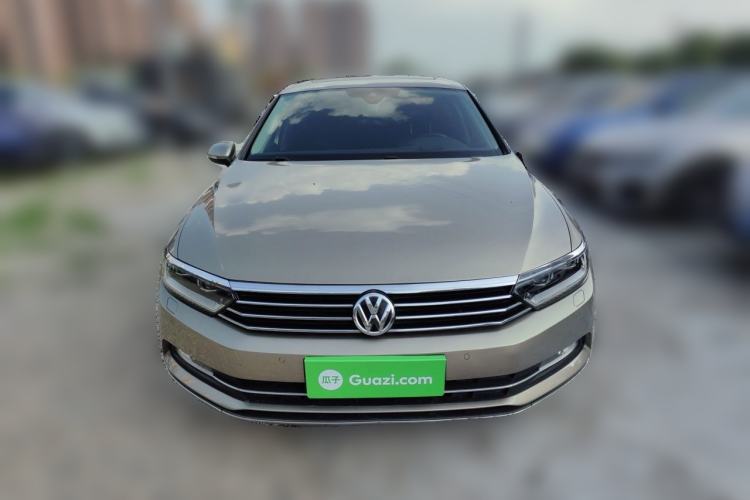 Used Volkswagen Magotan 2017 330TSI DSG Luxury Model Front