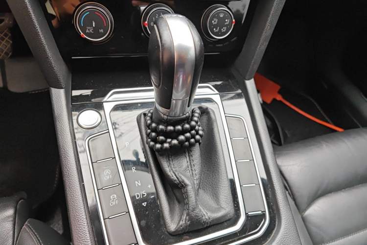 Used Volkswagen Magotan 2017 330TSI DSG Leading Model Gear Lever