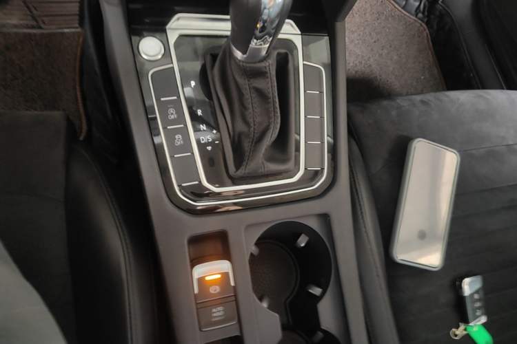 Used Volkswagen Magotan 2017 330TSI DSG Luxury Model Gear Lever