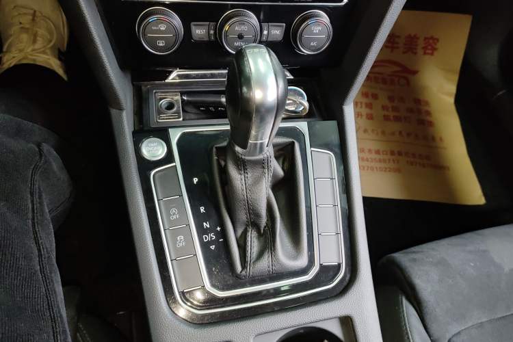 Used Volkswagen Magotan 2017 330TSI DSG Luxury Model Gear Lever