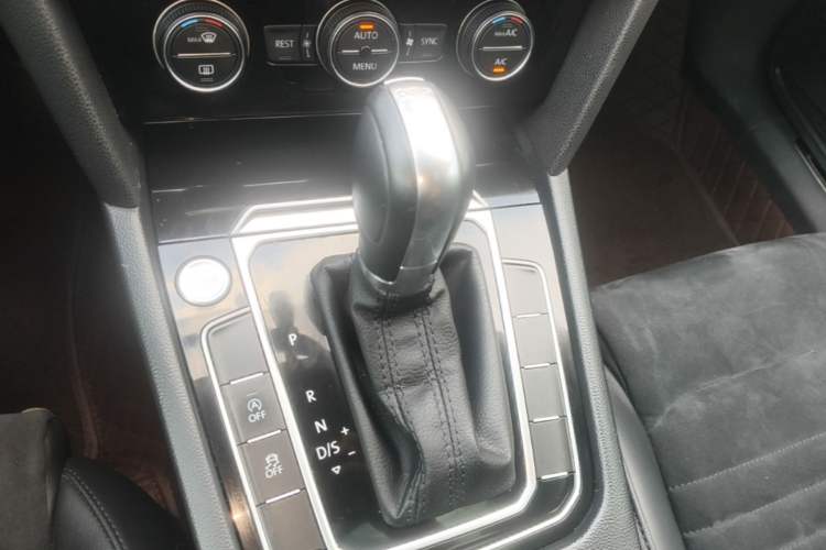 Used Volkswagen Magotan 2017 330TSI DSG Luxury Model Gear Lever