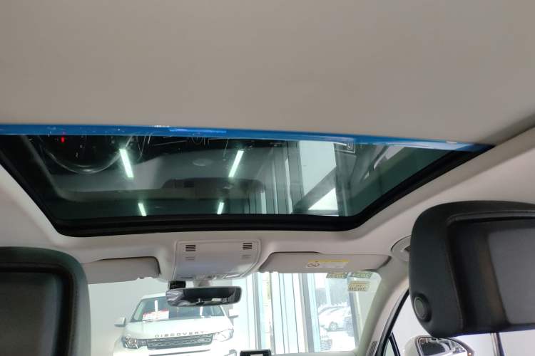 Used Volkswagen Magotan 2017 330TSI DSG Luxury Model Headliner