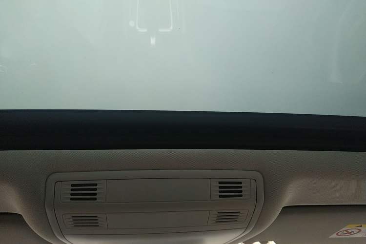 Used Volkswagen Magotan 2017 380TSI DSG Luxury Model Headliner