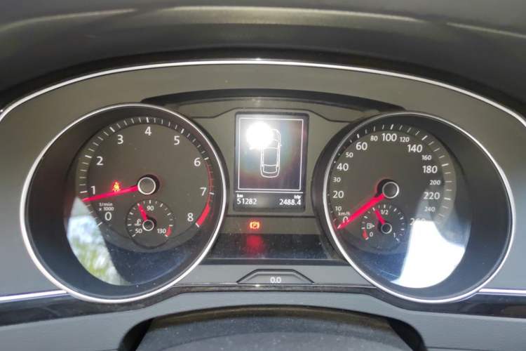 Used Volkswagen Magotan 2017 330TSI DSG Luxury Model Instrument Cluster