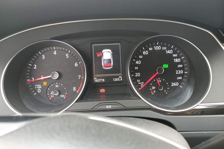 Used Volkswagen Magotan 2017 330TSI DSG Luxury Model Instrument Cluster