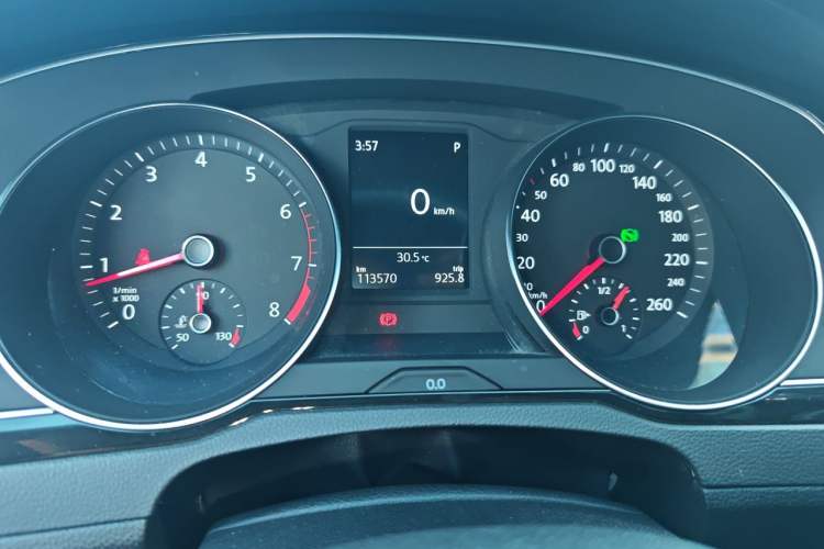 Used Volkswagen Magotan 2017 380TSI DSG Luxury Model Instrument Cluster
