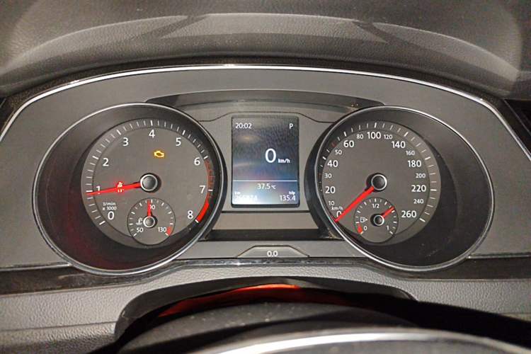 Used Volkswagen Magotan 2017 330TSI DSG Leading Model Instrument Cluster