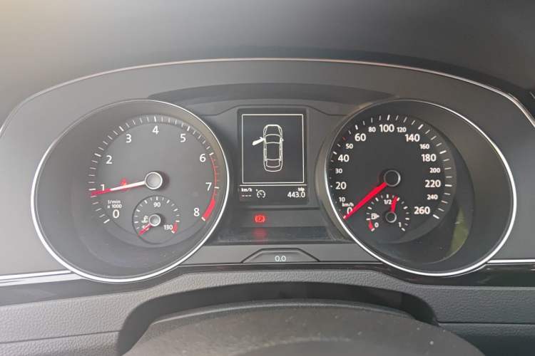 Used Volkswagen Magotan 2017 330TSI DSG Luxury Model Instrument Cluster