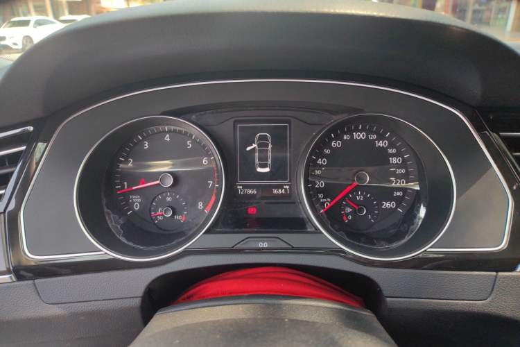 Used Volkswagen Magotan 2017 330TSI DSG Luxury Model Instrument Cluster
