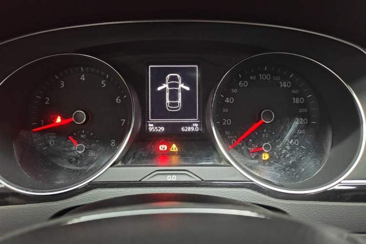 Used Volkswagen Magotan 2017 330TSI DSG Luxury Model Instrument Cluster