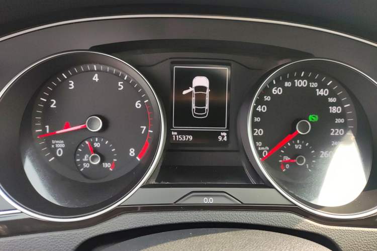 Used Volkswagen Magotan 2017 330TSI DSG Luxury Model Instrument Cluster