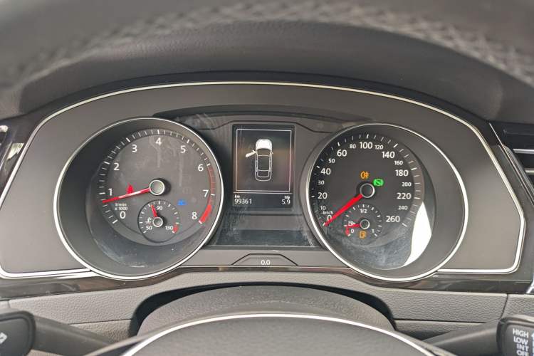 Used Volkswagen Magotan 2017 330TSI DSG Leading Model Instrument Cluster