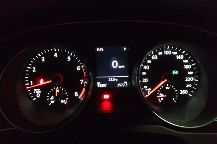 Used Volkswagen Magotan 2017 330TSI DSG Luxury Model Instrument Cluster