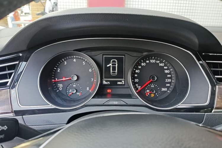 Used Volkswagen Magotan 2017 330TSI DSG Luxury Model Instrument Cluster