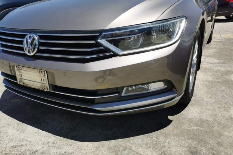 Used Volkswagen Magotan 2017 330TSI DSG Leading Model Left Front Headlight