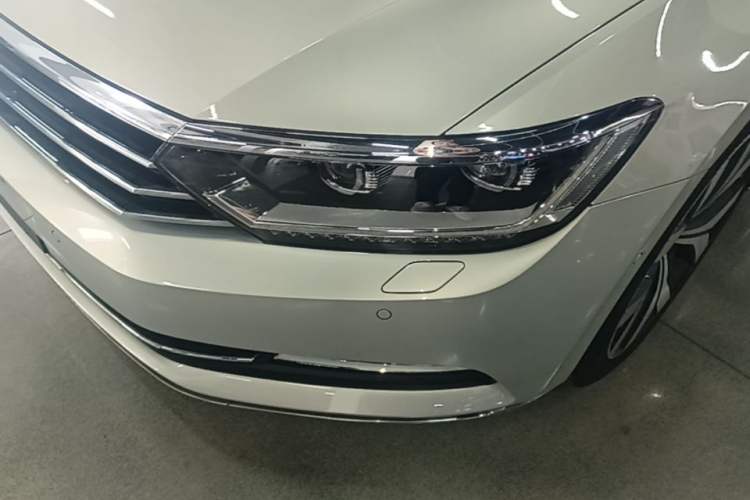Used Volkswagen Magotan 2017 380TSI DSG Flagship Edition Left Front Headlight
