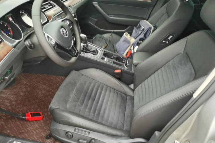 Used Volkswagen Magotan 2017 330TSI DSG Luxury Model Left Front Seat