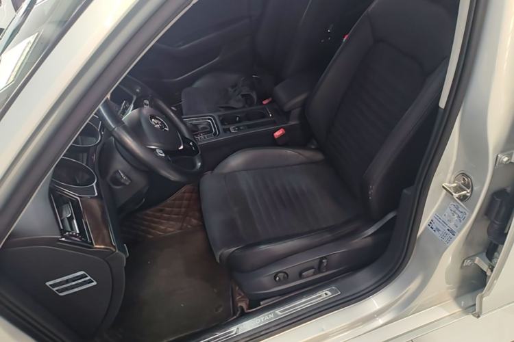 Used Volkswagen Magotan 2017 330TSI DSG Luxury Model Left Front Seat
