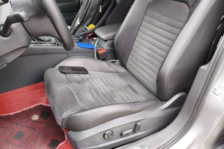 Used Volkswagen Magotan 2017 330TSI DSG Luxury Model Left Front Seat
