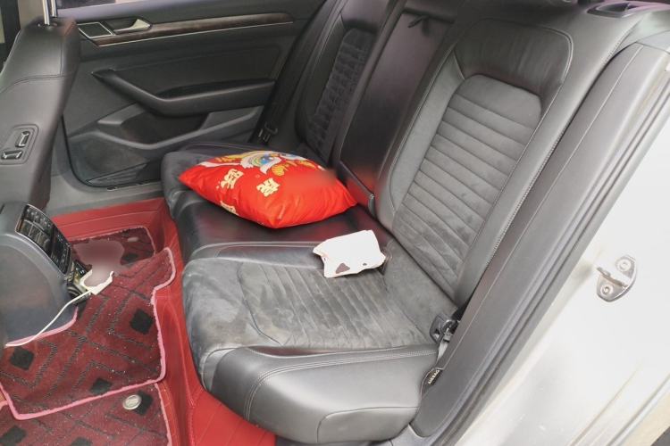 Used Volkswagen Magotan 2017 330TSI DSG Luxury Model Left Rear Seat