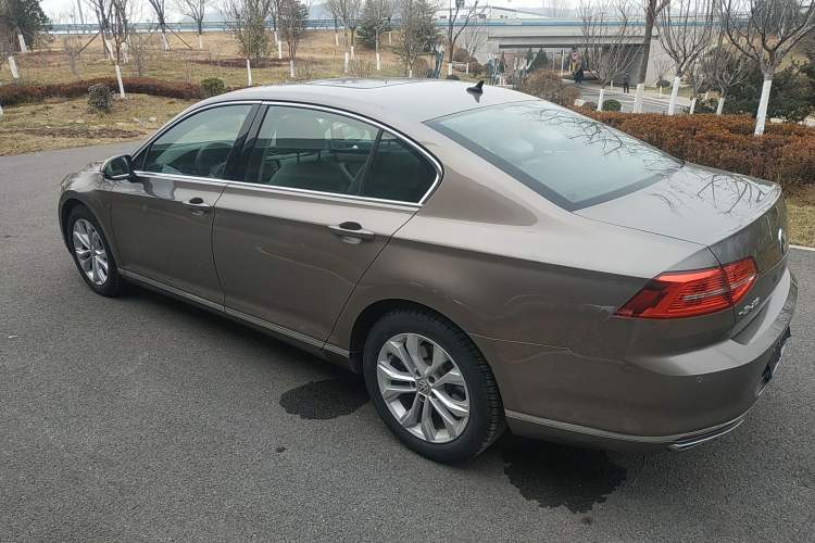 Used Volkswagen Magotan 2017 380TSI DSG Luxury Model Left Side