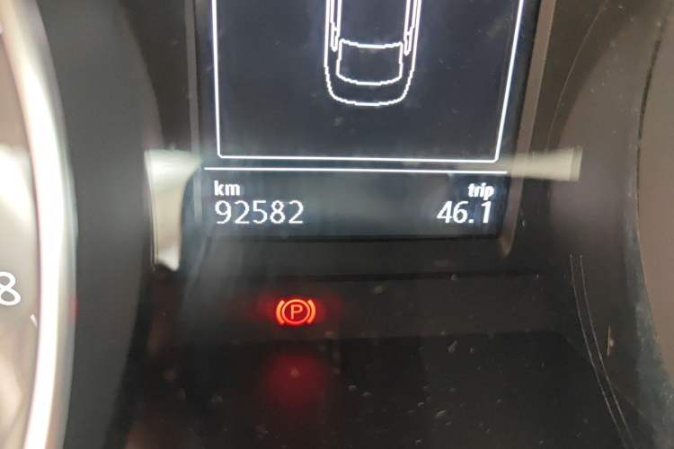 Used Volkswagen Magotan 2017 330TSI DSG Leading Model Odometer Close Up