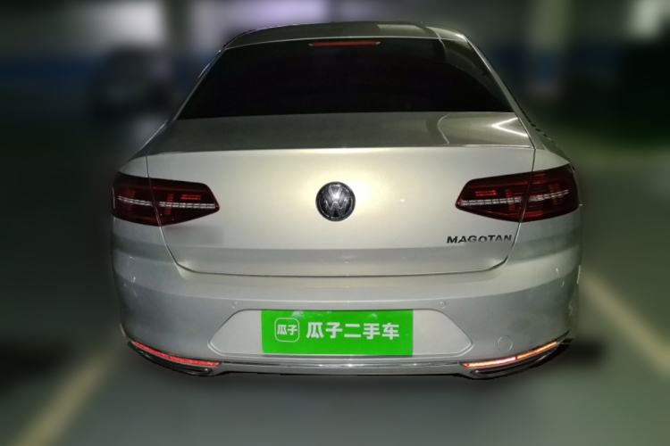 Used Volkswagen Magotan 2017 330TSI DSG Luxury Model Rear