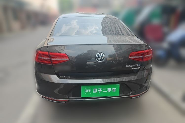 Used Volkswagen Magotan 2017 330TSI DSG Luxury Model Rear