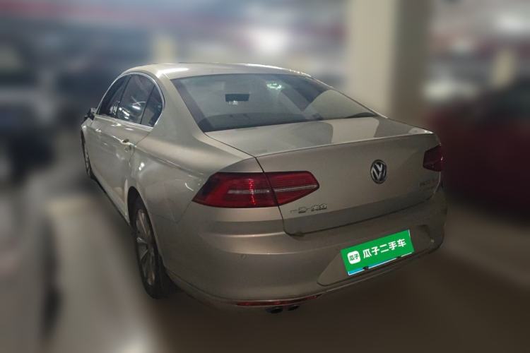 Used Volkswagen Magotan 2017 330TSI DSG Leading Model Rear Left 45 Deg