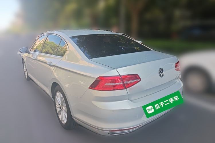 Used Volkswagen Magotan 2017 330TSI DSG Luxury Model Rear Left 45 Deg