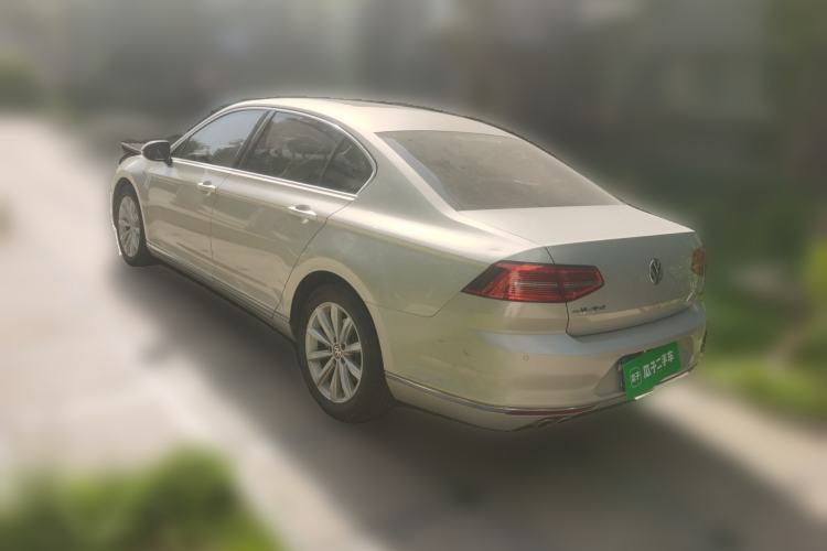Used Volkswagen Magotan 2017 330TSI DSG Leading Model Rear Left 45 Deg